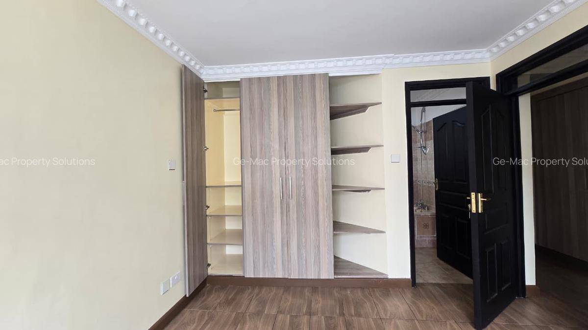6 Bed Townhouse with En Suite in Lavington - 15