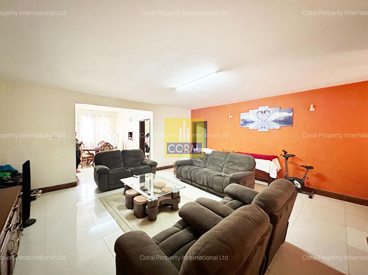 3 Bed Apartment with En Suite in Parklands - 3