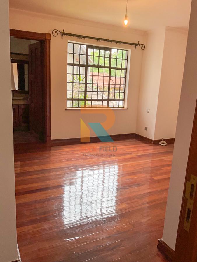 4 Bed Townhouse with En Suite at Peponi Road - 11