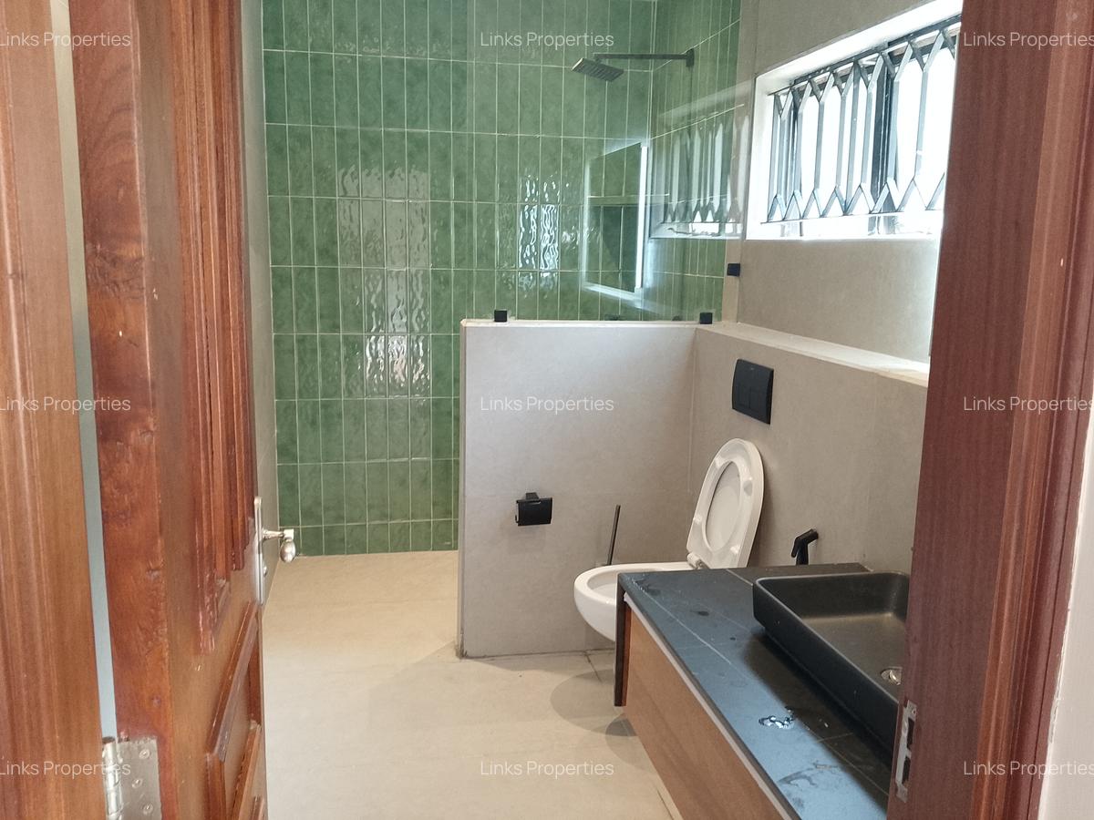 4 Bed Townhouse with En Suite at Karen - 10