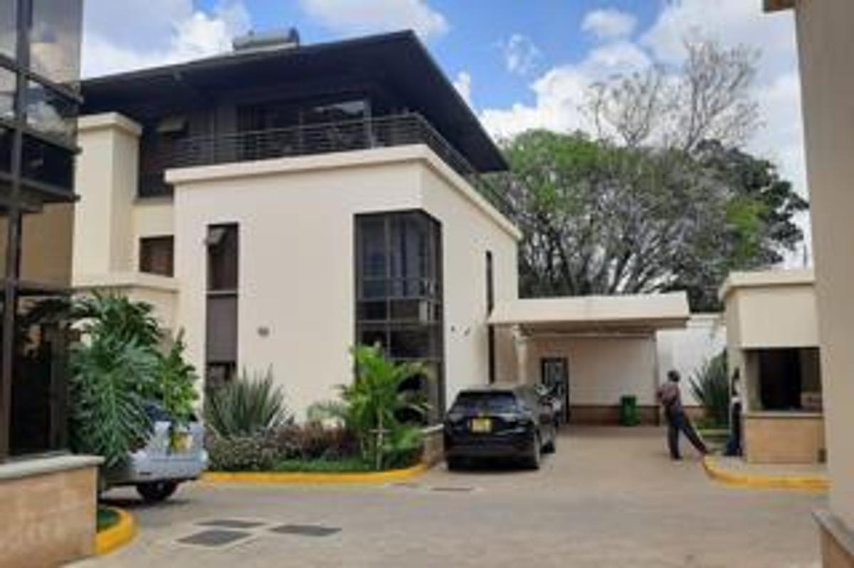 5 Bed Townhouse with En Suite at Kaputei Gardens - 11