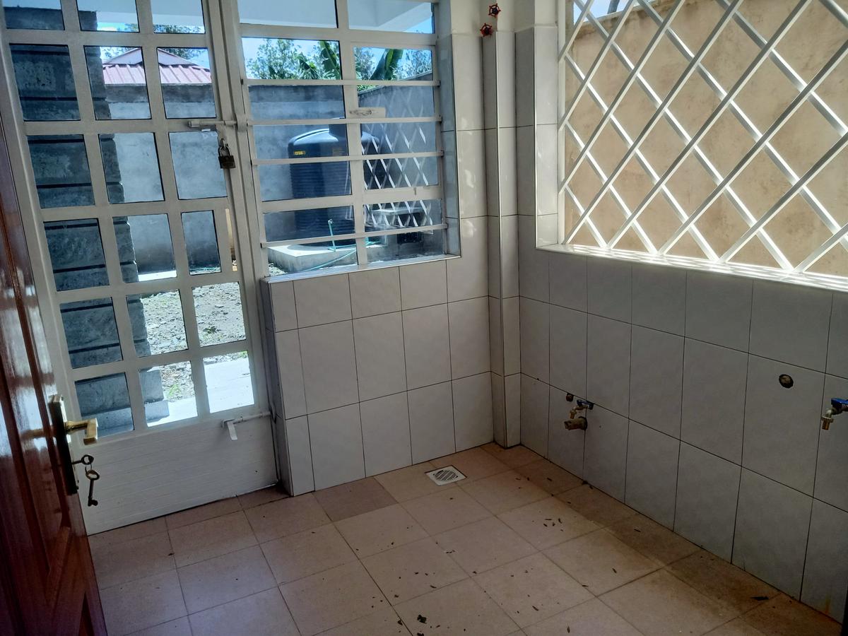 3 Bed House with En Suite at Naroro - 6