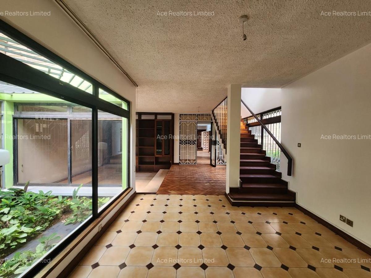 5 Bed Townhouse with En Suite at Old Muthaiga - 7