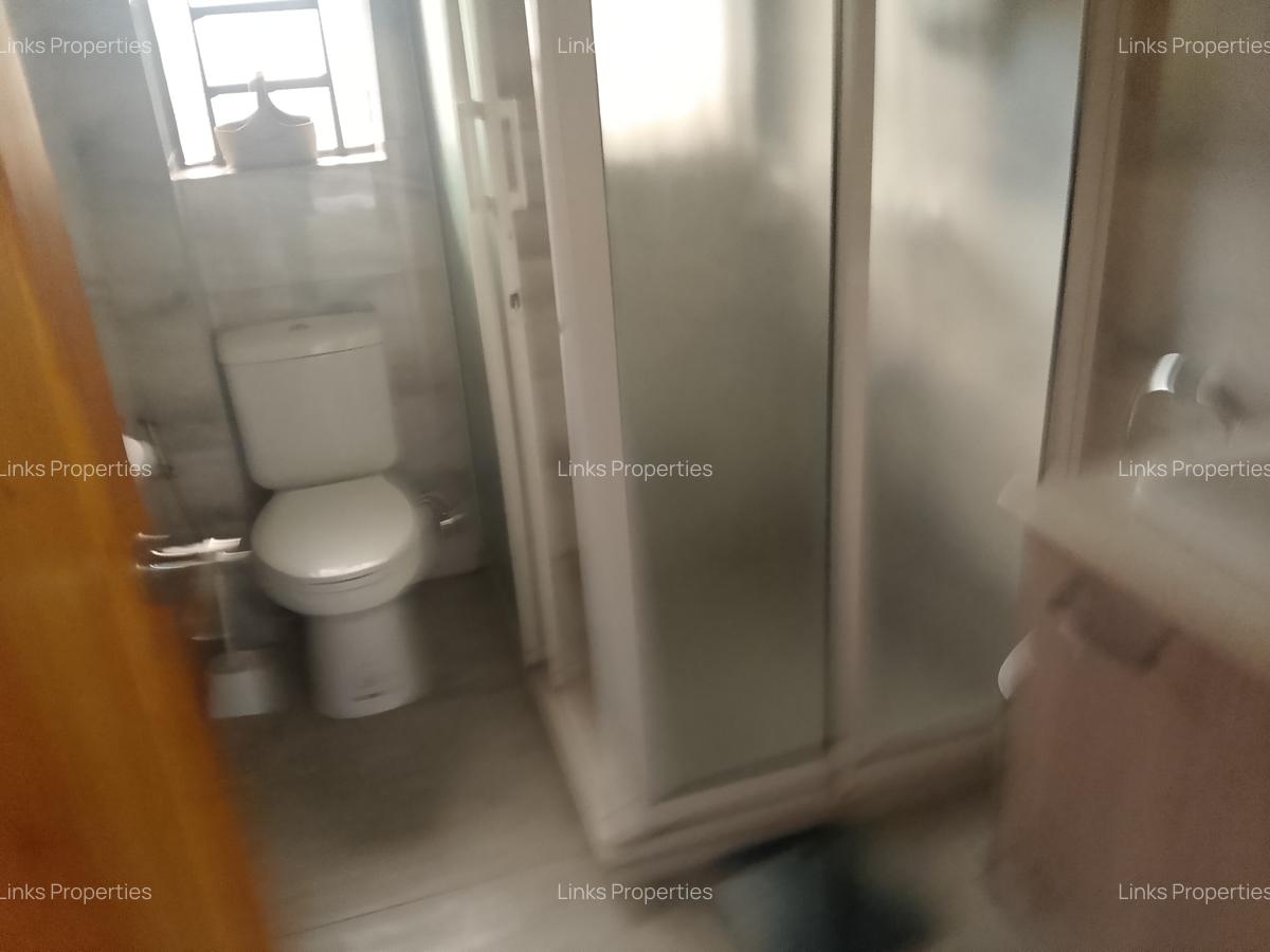2 Bed House with En Suite at Banda Lane - 13