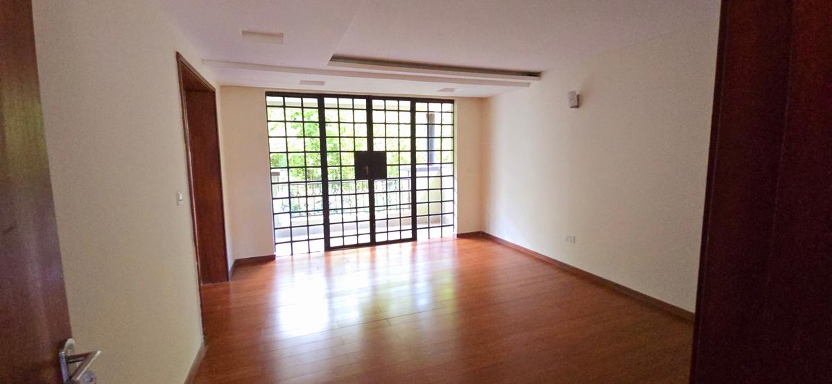 4 Bed Townhouse with En Suite at Kitisuru Ridge - 16