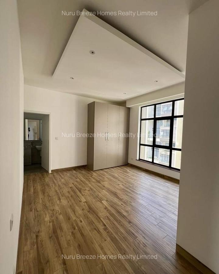 3 Bed Apartment with En Suite in Riverside - 10