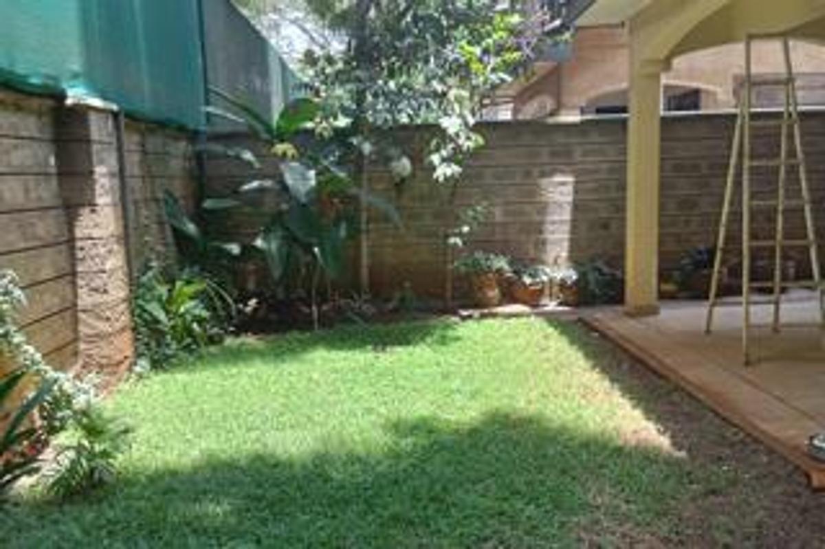 4 Bed Townhouse with En Suite at Lavington Green - 2