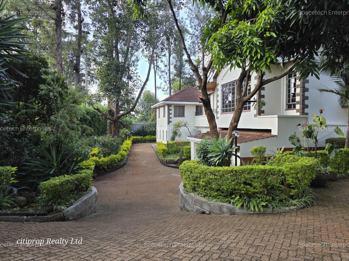 5 Bed House with En Suite in Runda - 5