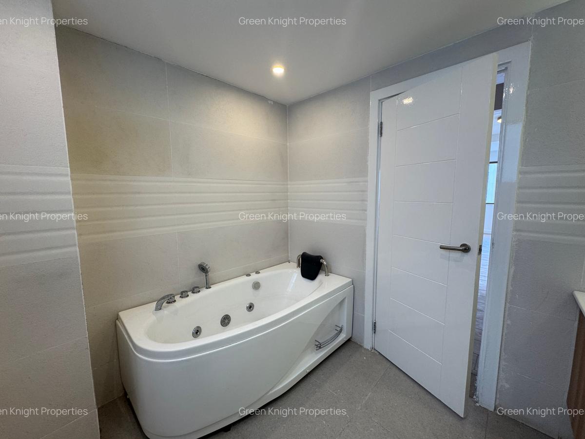 Serviced 3 Bed Apartment with En Suite in Kileleshwa - 9