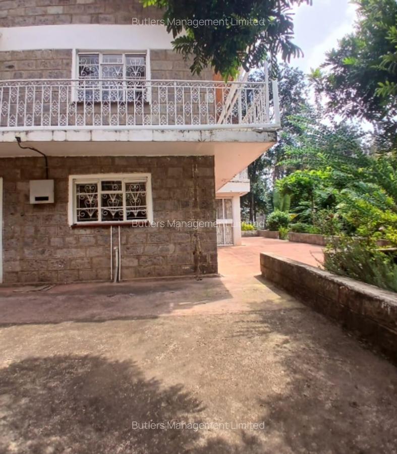 5 Bed Villa with En Suite at Mandera Road - 17