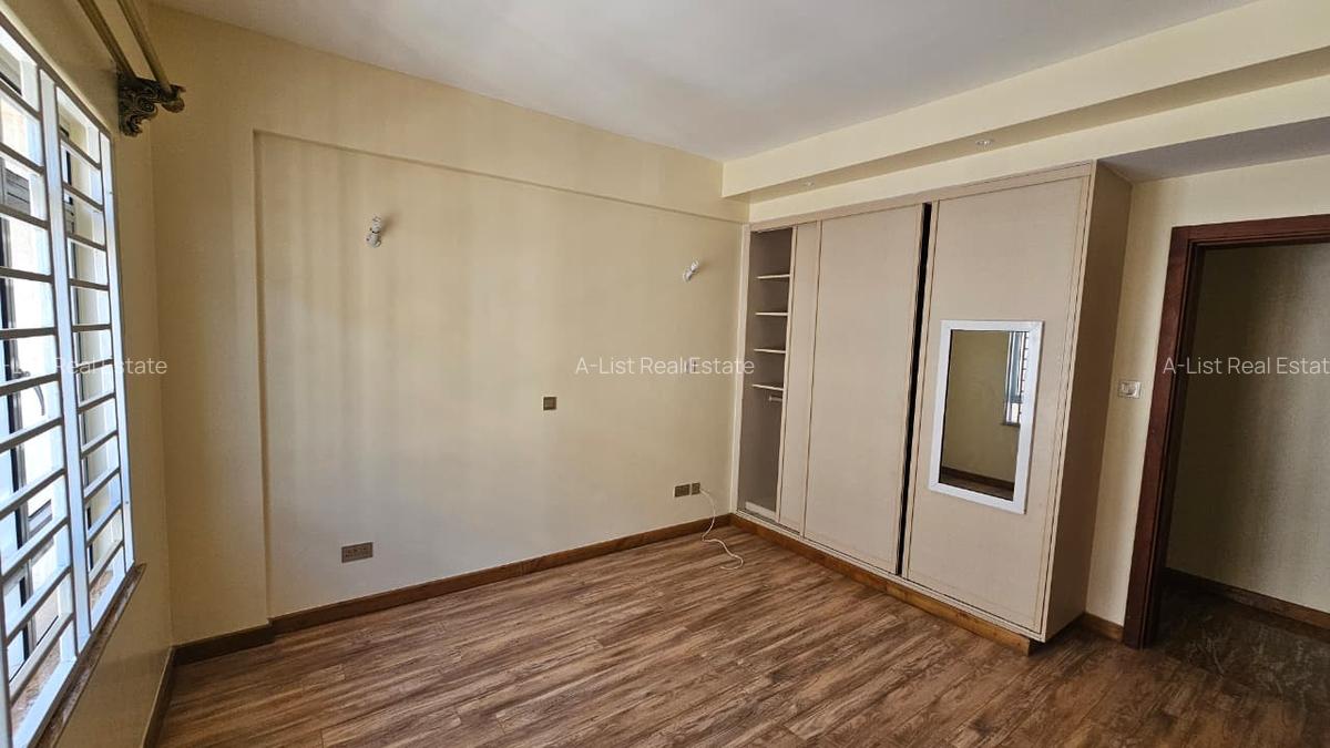 4 Bed Apartment with En Suite at Vihiga Road - 6