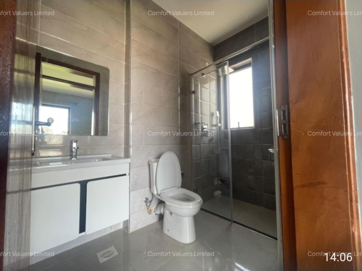 5 Bed Townhouse with En Suite at Runda - 7