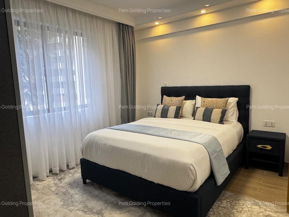 2 Bed Apartment with En Suite in Riverside - 14