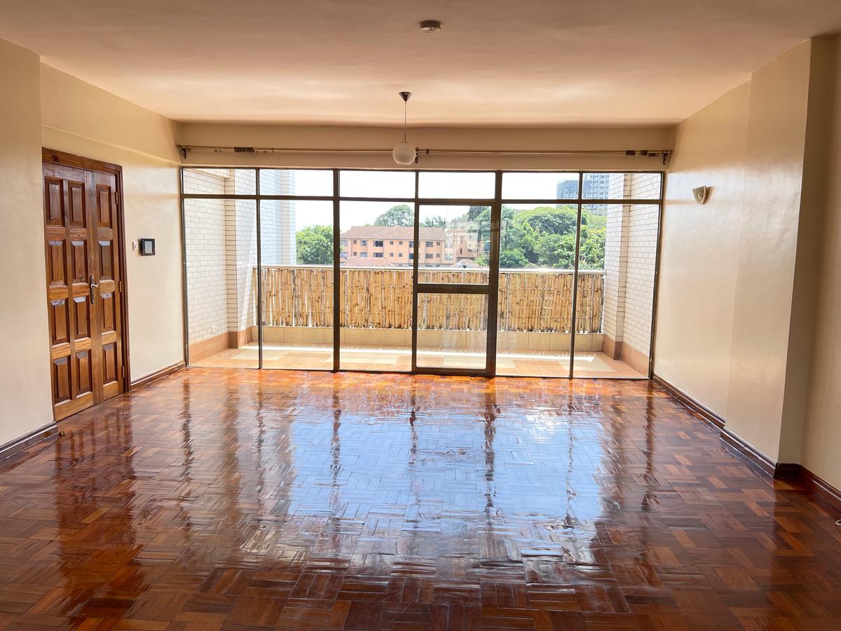 2 Bed Apartment with En Suite in Lavington - 3