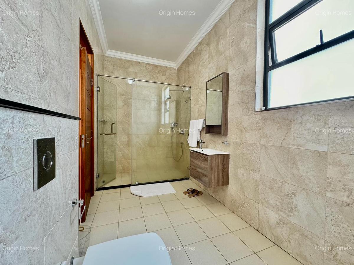 4 Bed Apartment with En Suite at General Mathenge - 11