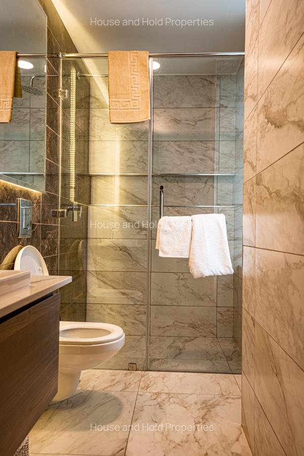 Serviced 3 Bed Apartment with En Suite at Brookside Drive - 19