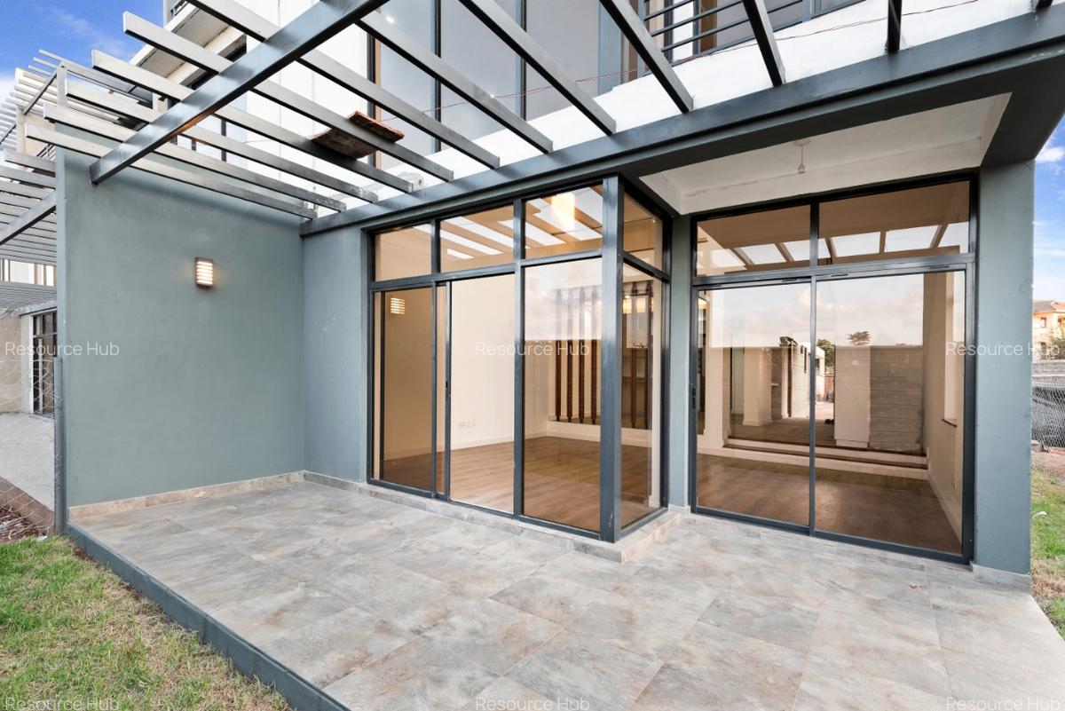 4 Bed Townhouse with En Suite at Loresho - 3