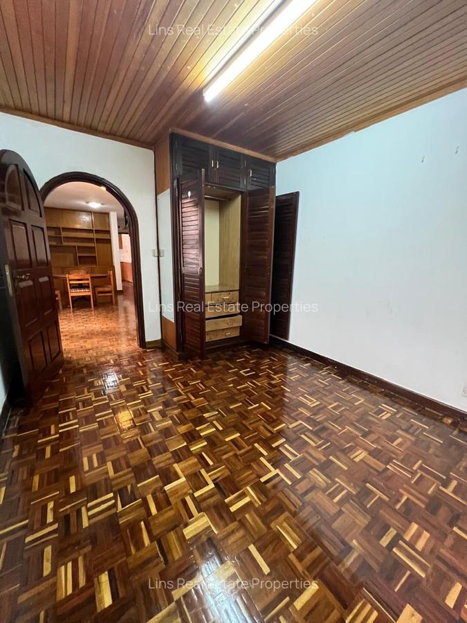 2 Bed House with En Suite in Brookside - 7