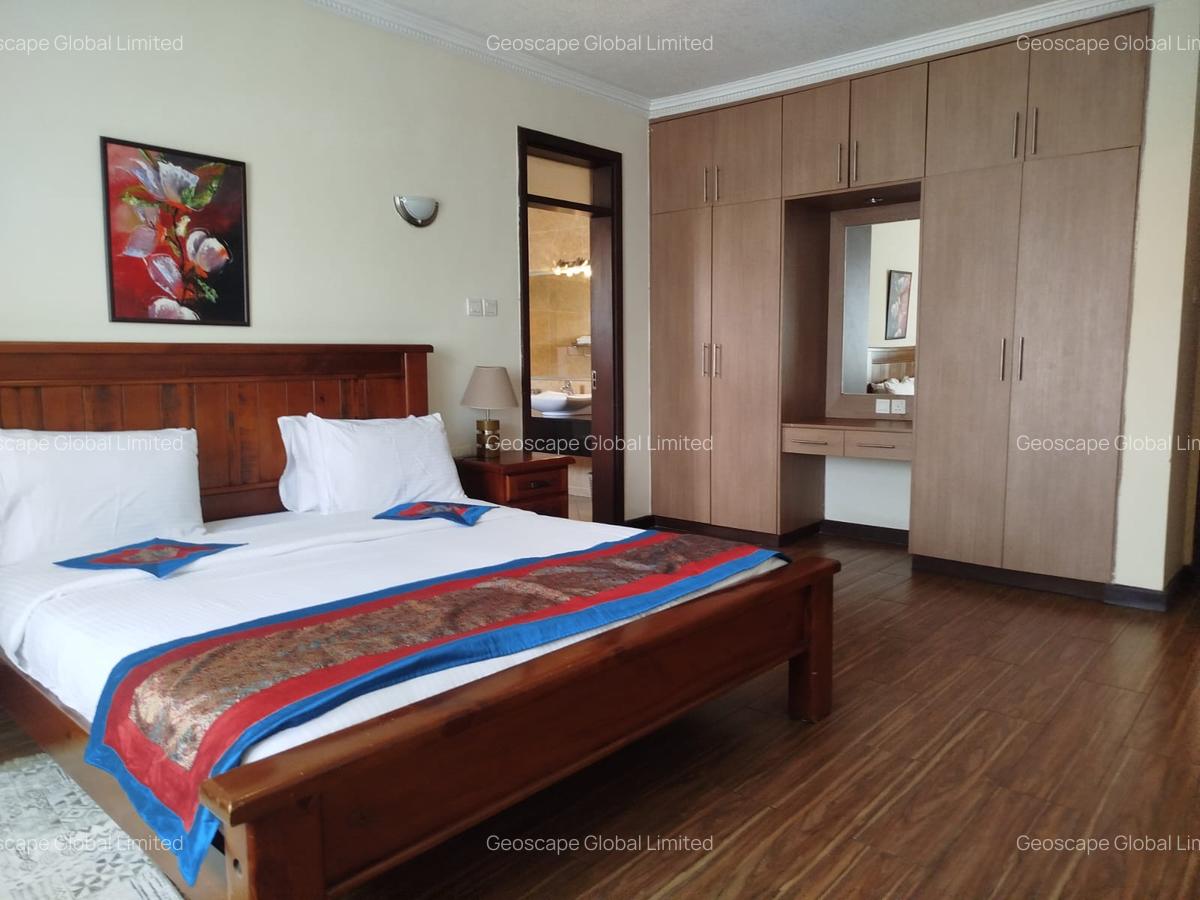 Furnished 2 Bed Apartment with En Suite in Brookside - 5