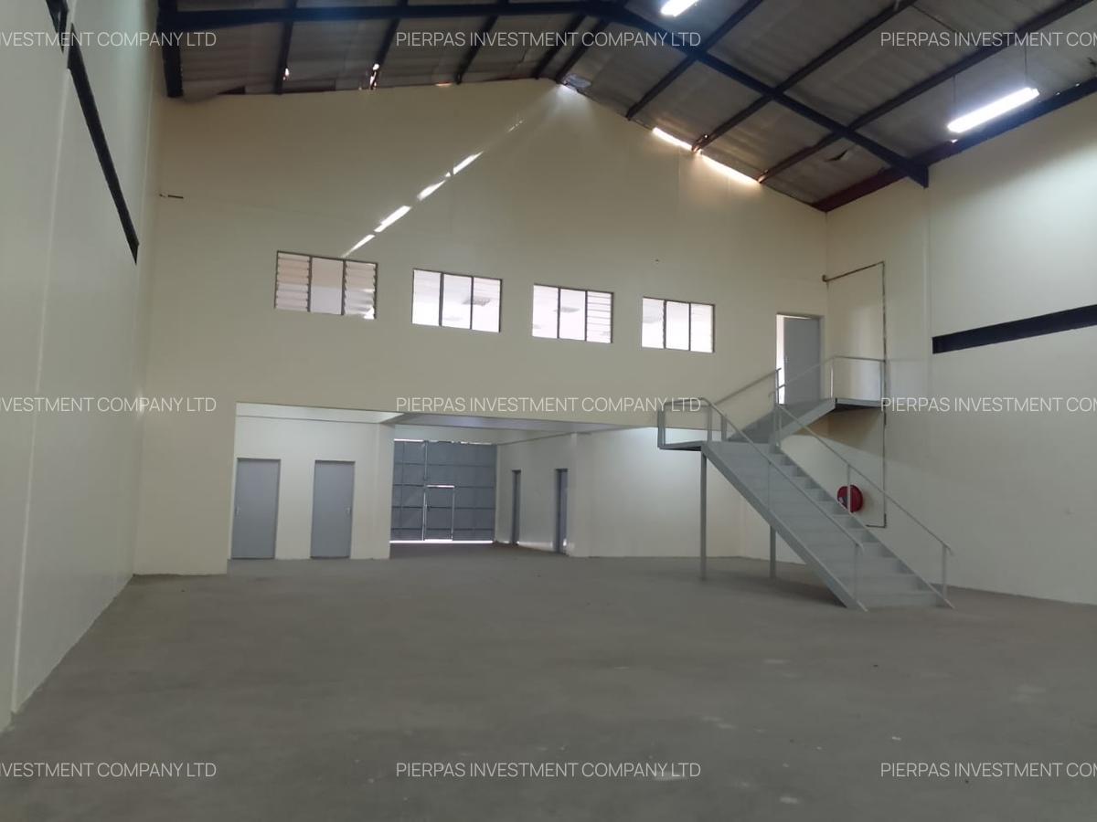 8,500 ft² Warehouse with Service Charge Included in Embakasi - 5