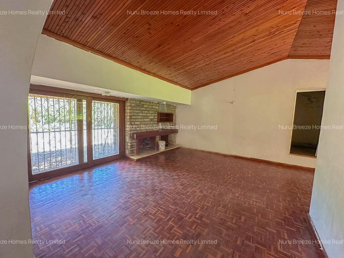 4 Bed House with En Suite in Gigiri - 2