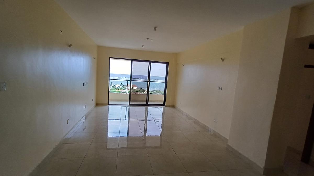 3 Bed Apartment with En Suite at 3Rd Avenue Nyali - 6