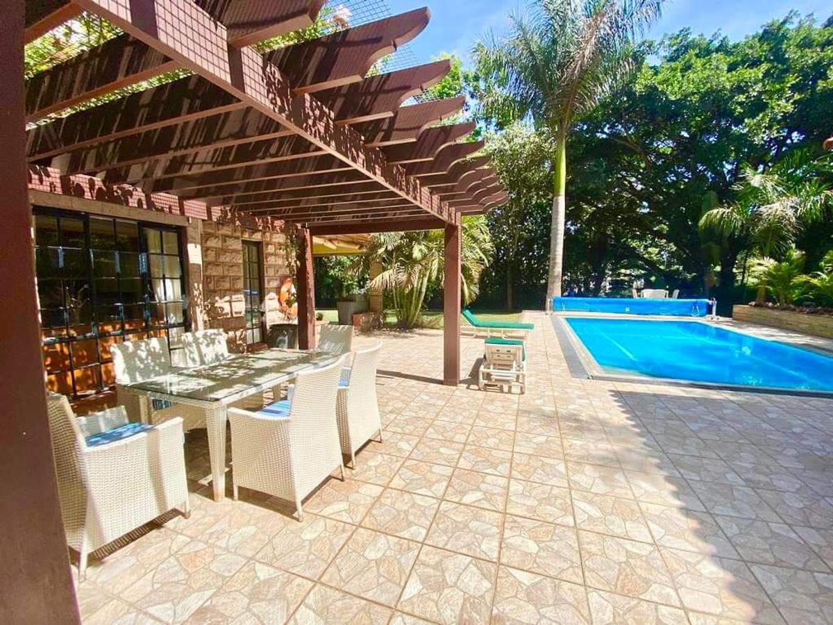 5 Bed Townhouse with En Suite in Rosslyn - 9