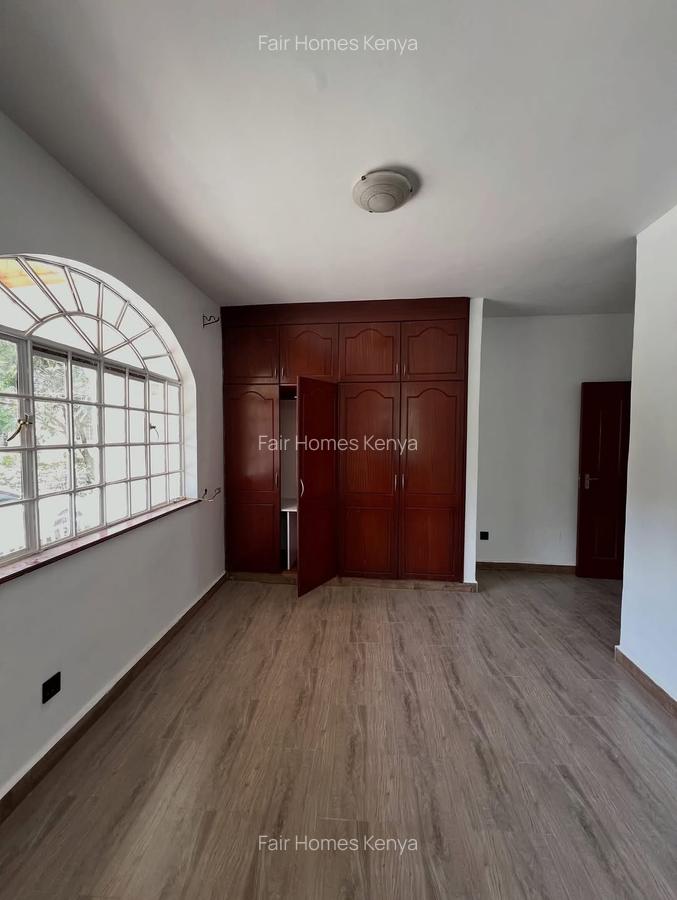 4 Bed Townhouse with En Suite at Amboseli Lane - 5