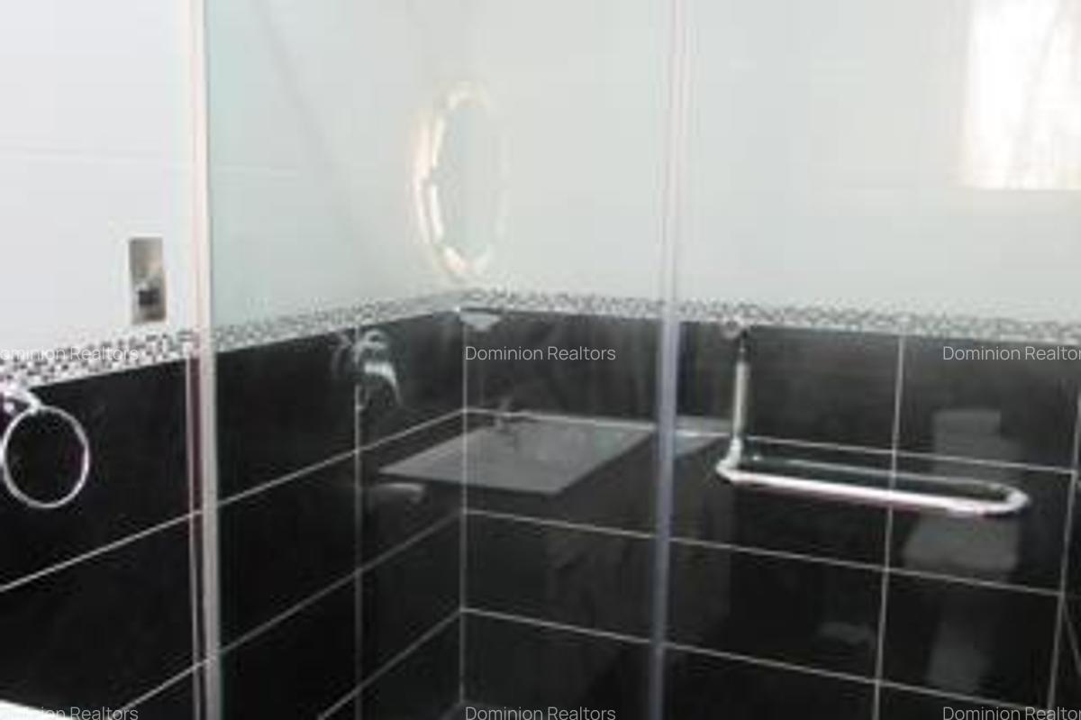 2 Bed Apartment with En Suite in Westlands Area - 5