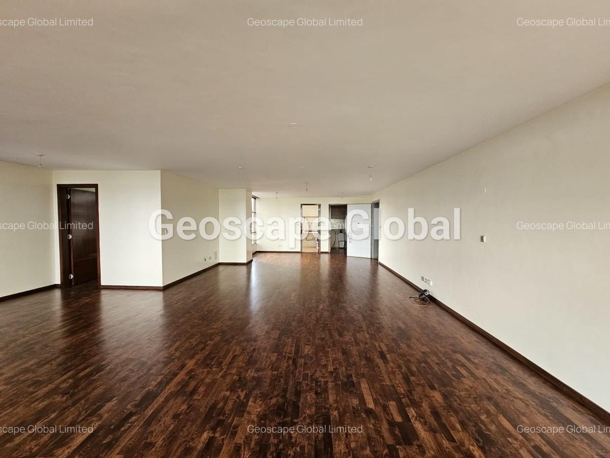 4 Bed Apartment with En Suite in Westlands Area - 1