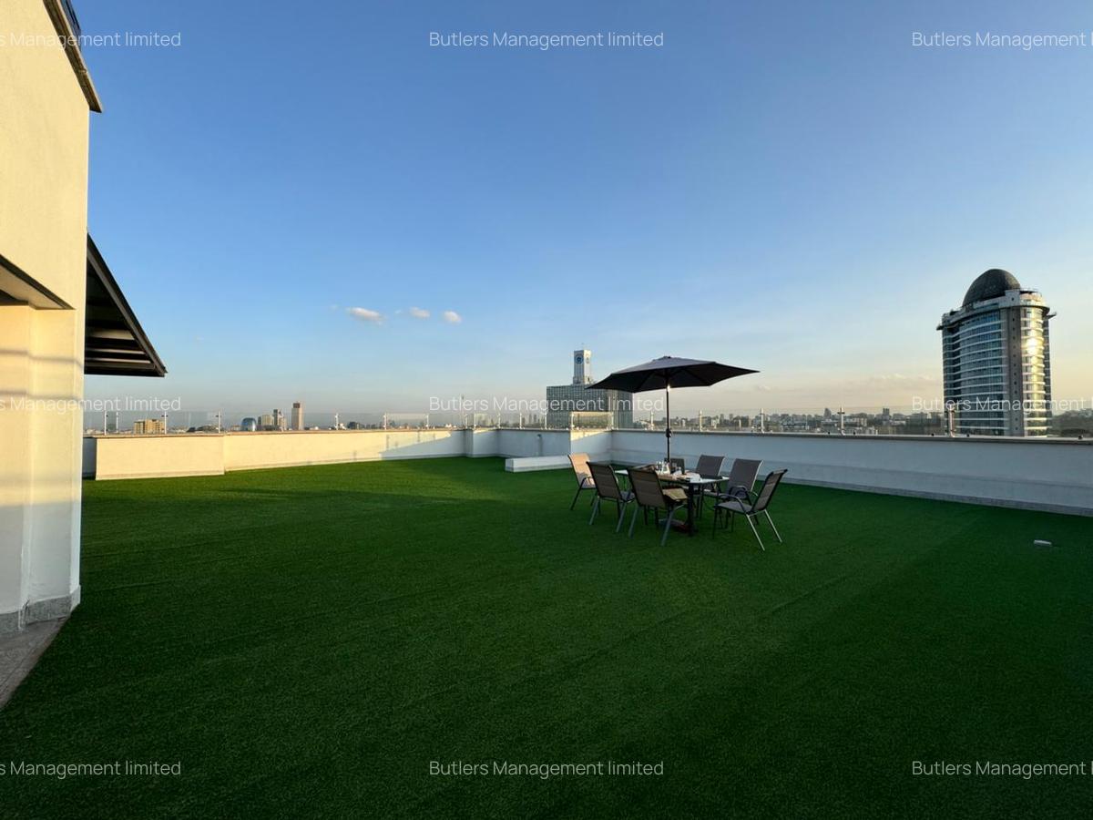 3 Bed Apartment with En Suite in Brookside - 17