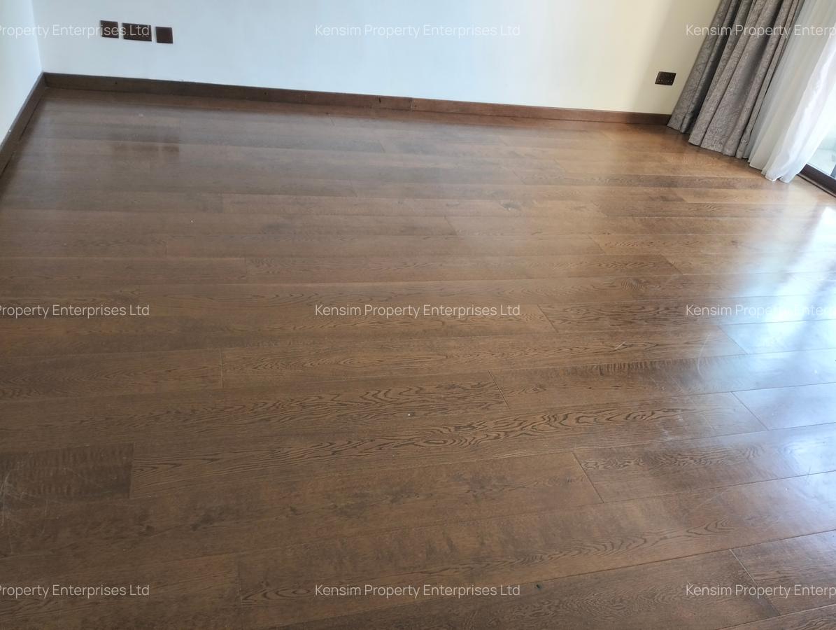 5 Bed Townhouse with En Suite in Lavington - 5