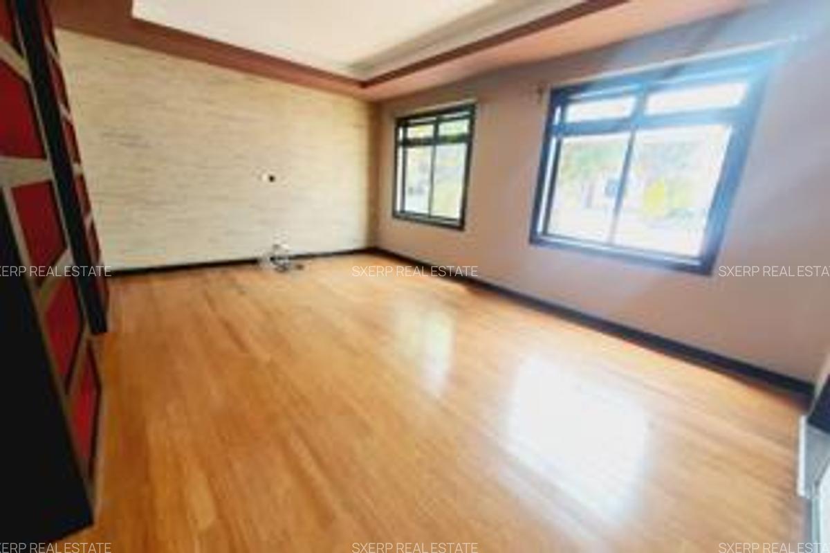 5 Bed Villa with En Suite at Manyani East - 10