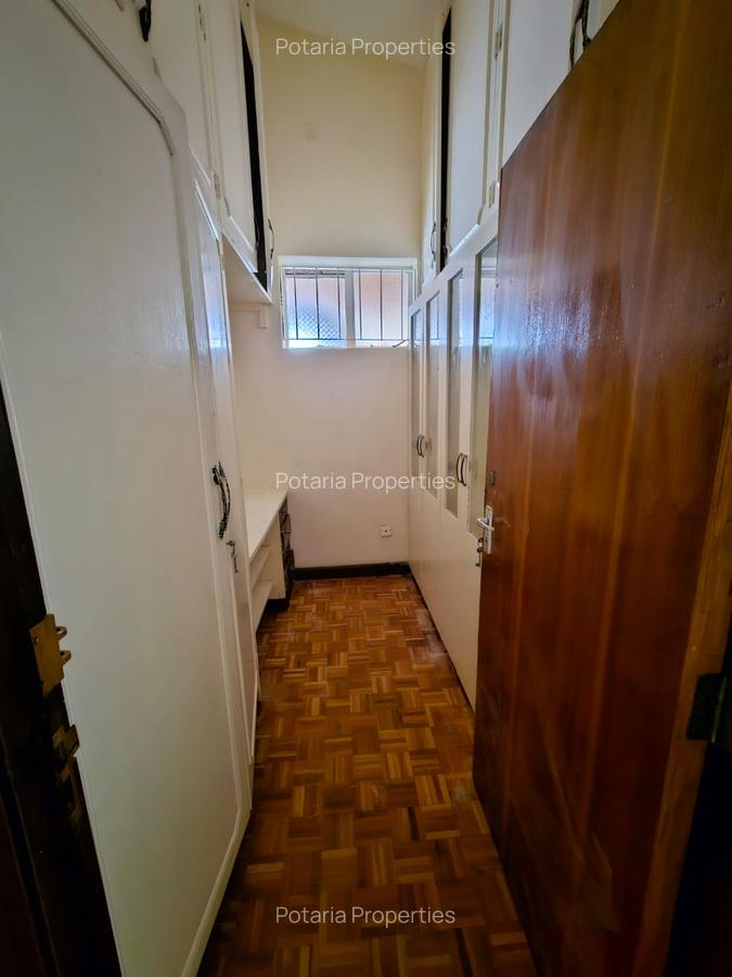 4 Bed Townhouse with En Suite in Spring Valley - 13