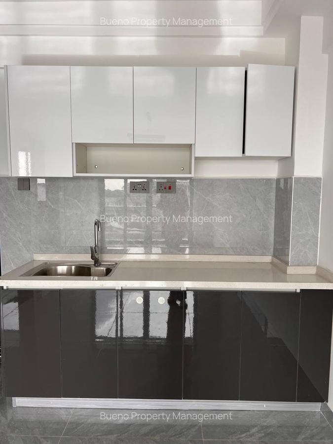 1 Bed Apartment with Gym in Kilimani - 2