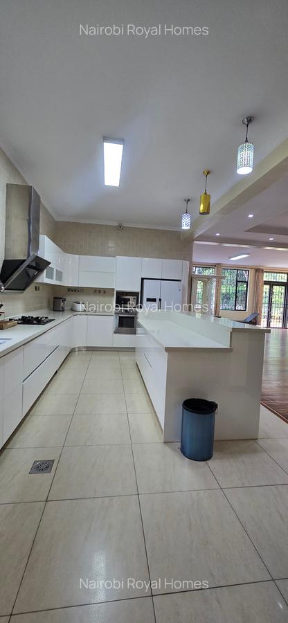 5 Bed House with En Suite at Whispers Avenue - 18