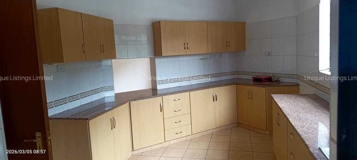 3 Bed Apartment with Swimming Pool in Spring Valley - 4