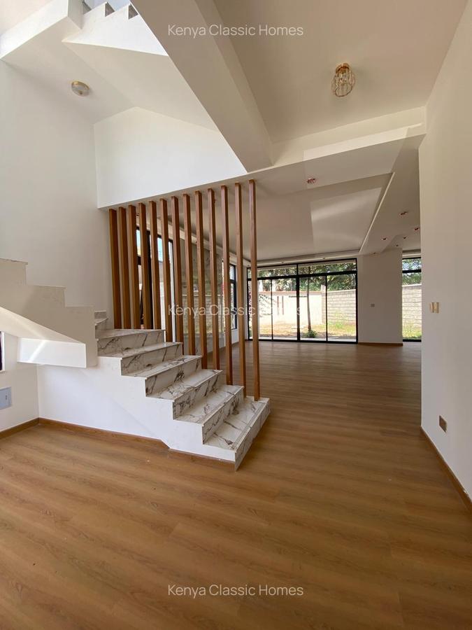 5 Bed Villa with En Suite at Lavington - 2