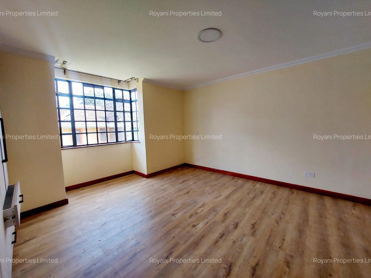 3 Bed Villa with En Suite at Fourways Junction - 13