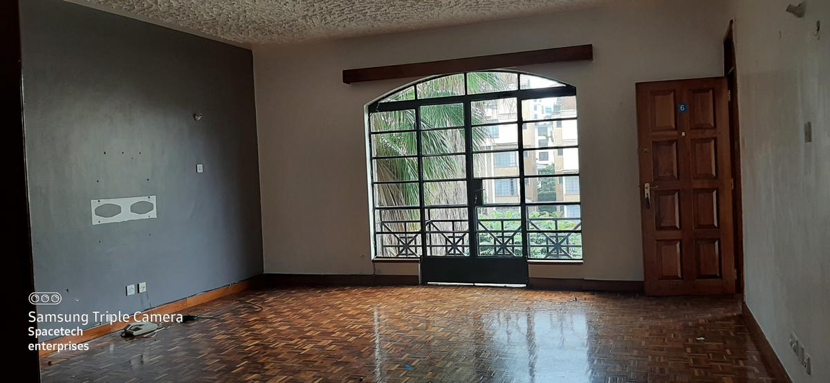 4 Bed Apartment with Borehole in Riverside - 5