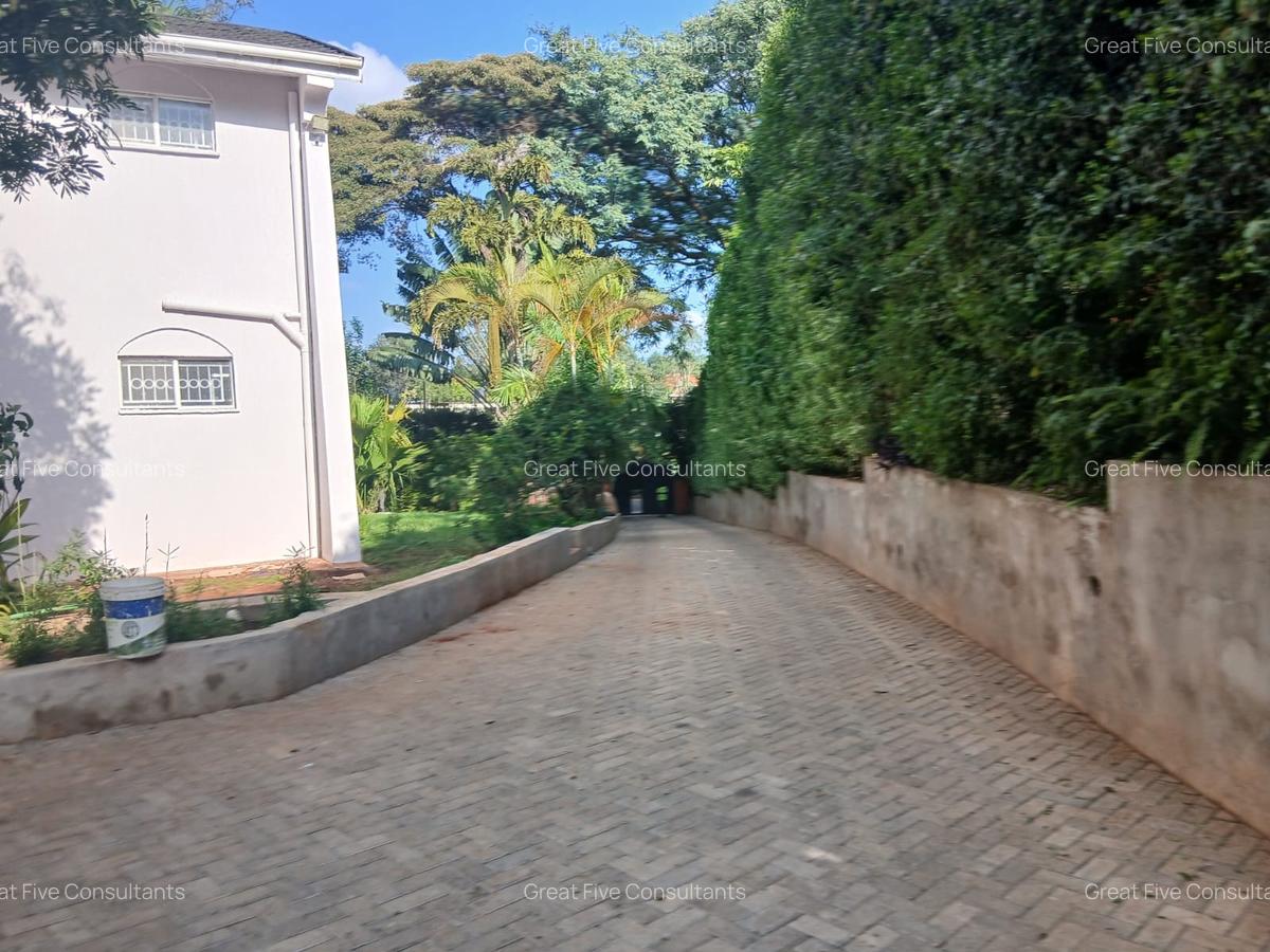 4 Bed Villa with En Suite in Runda - 5