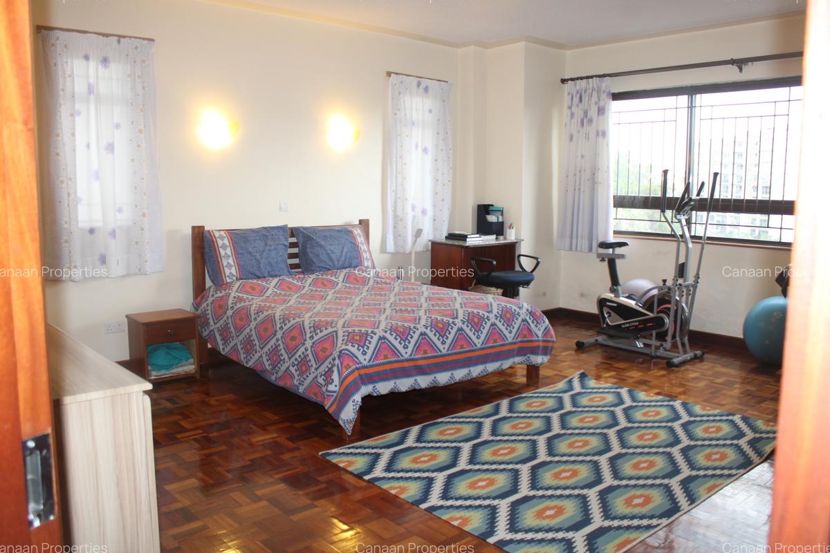 3 Bed Apartment with Staff Quarters in Hurlingham - 12