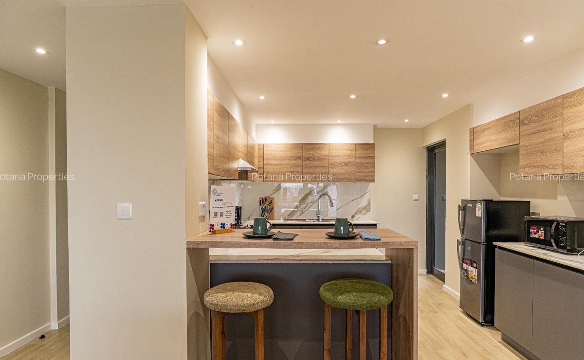 Furnished 2 Bed Apartment with En Suite in Riverside - 5