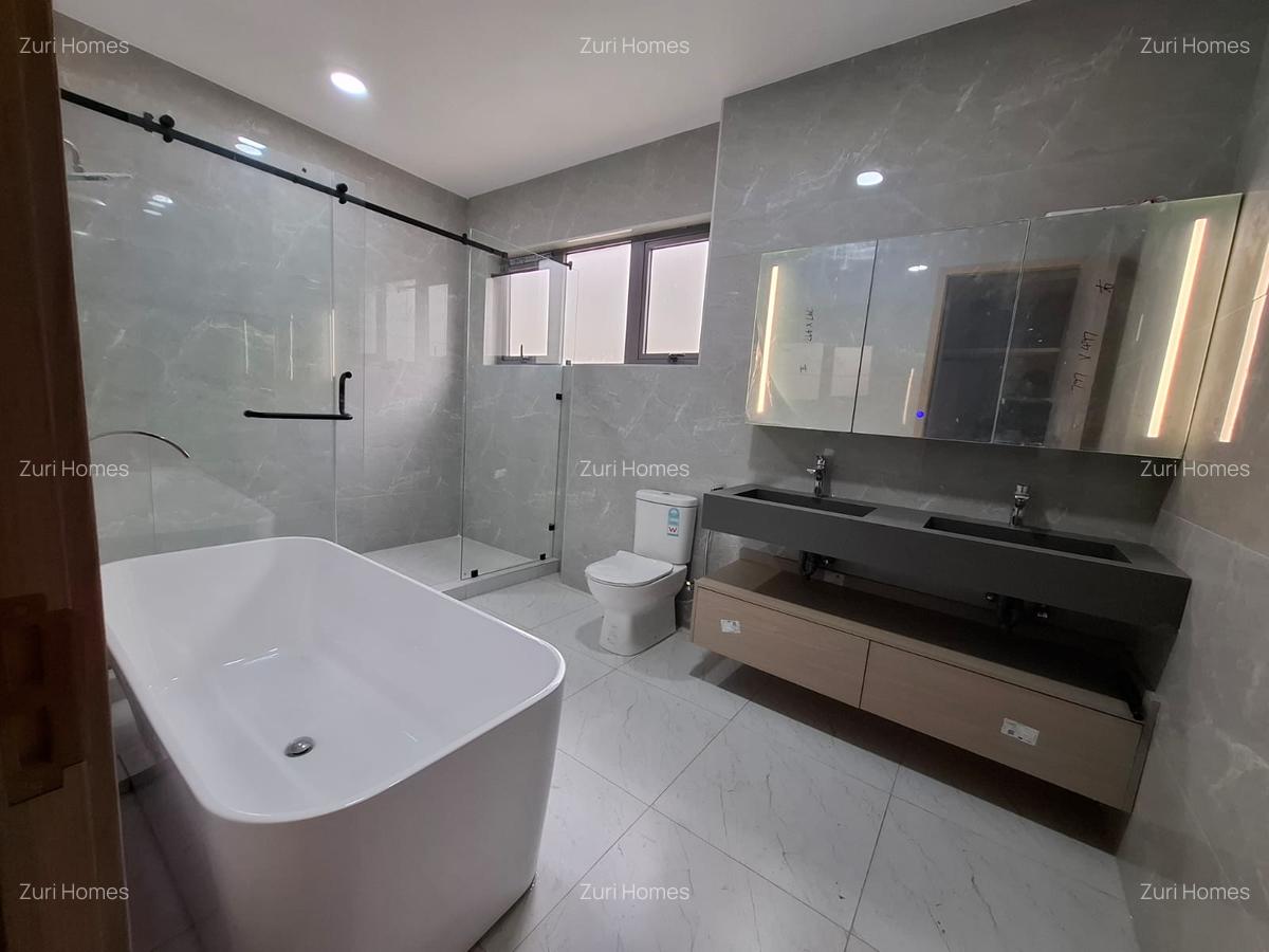 6 Bed Townhouse with En Suite in Lavington - 9