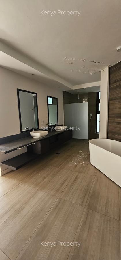 5 Bed Villa with En Suite at Chalbi Drive - 15