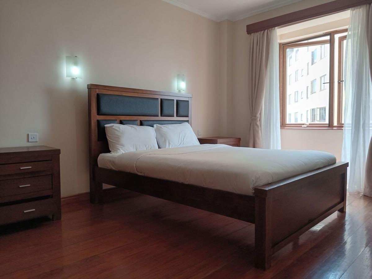 Serviced 2 Bed Apartment with En Suite in Upper Hill - 8