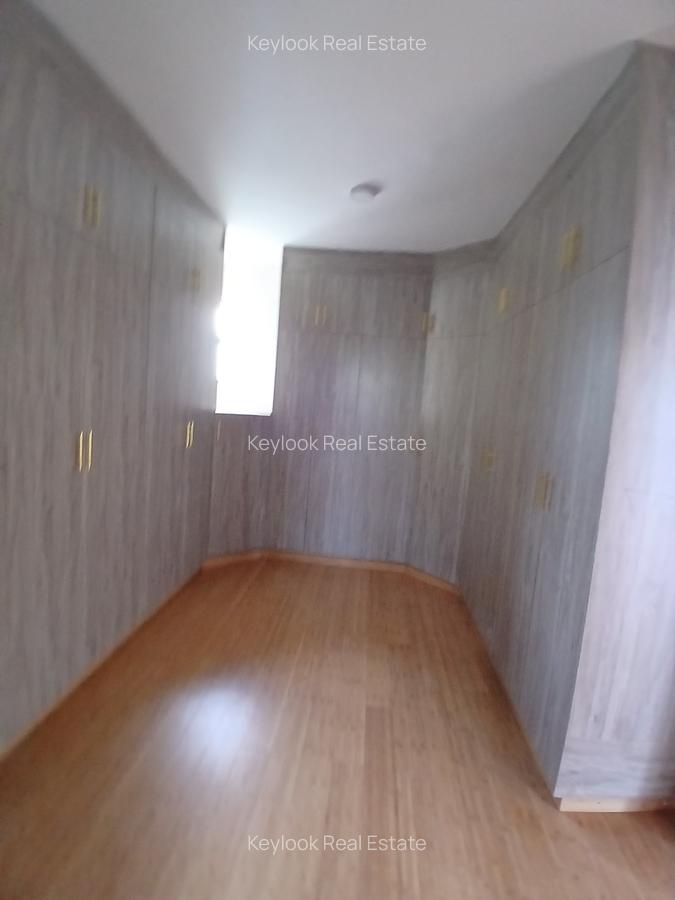 4 Bed Townhouse with En Suite at Lavington Green - 8