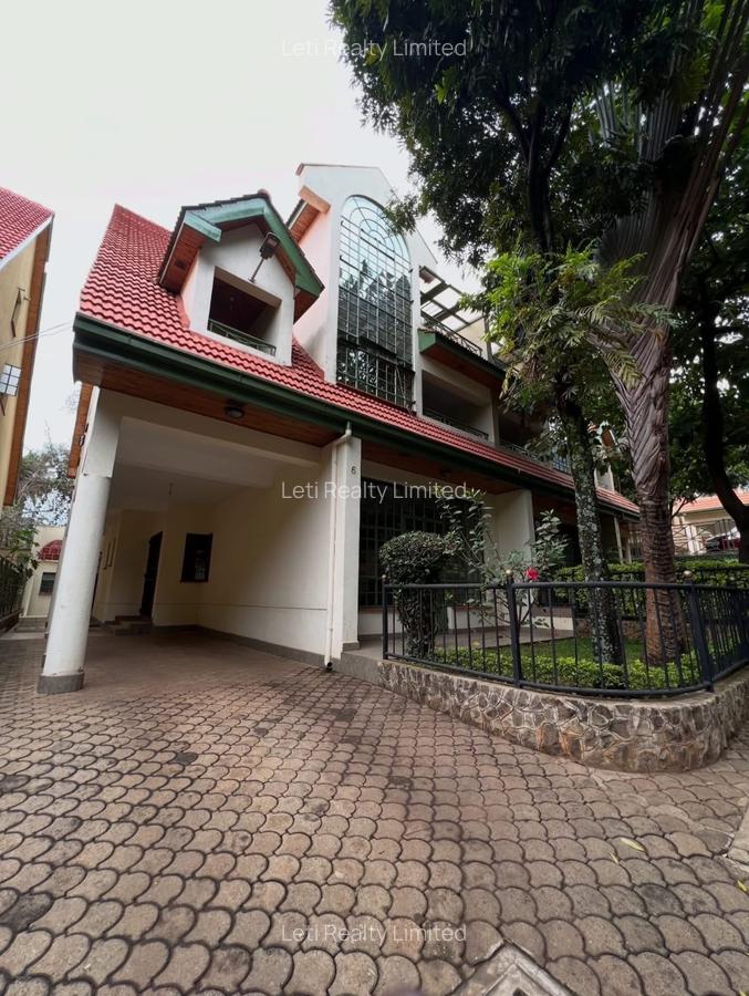4 Bed Townhouse with En Suite in Lavington - 1