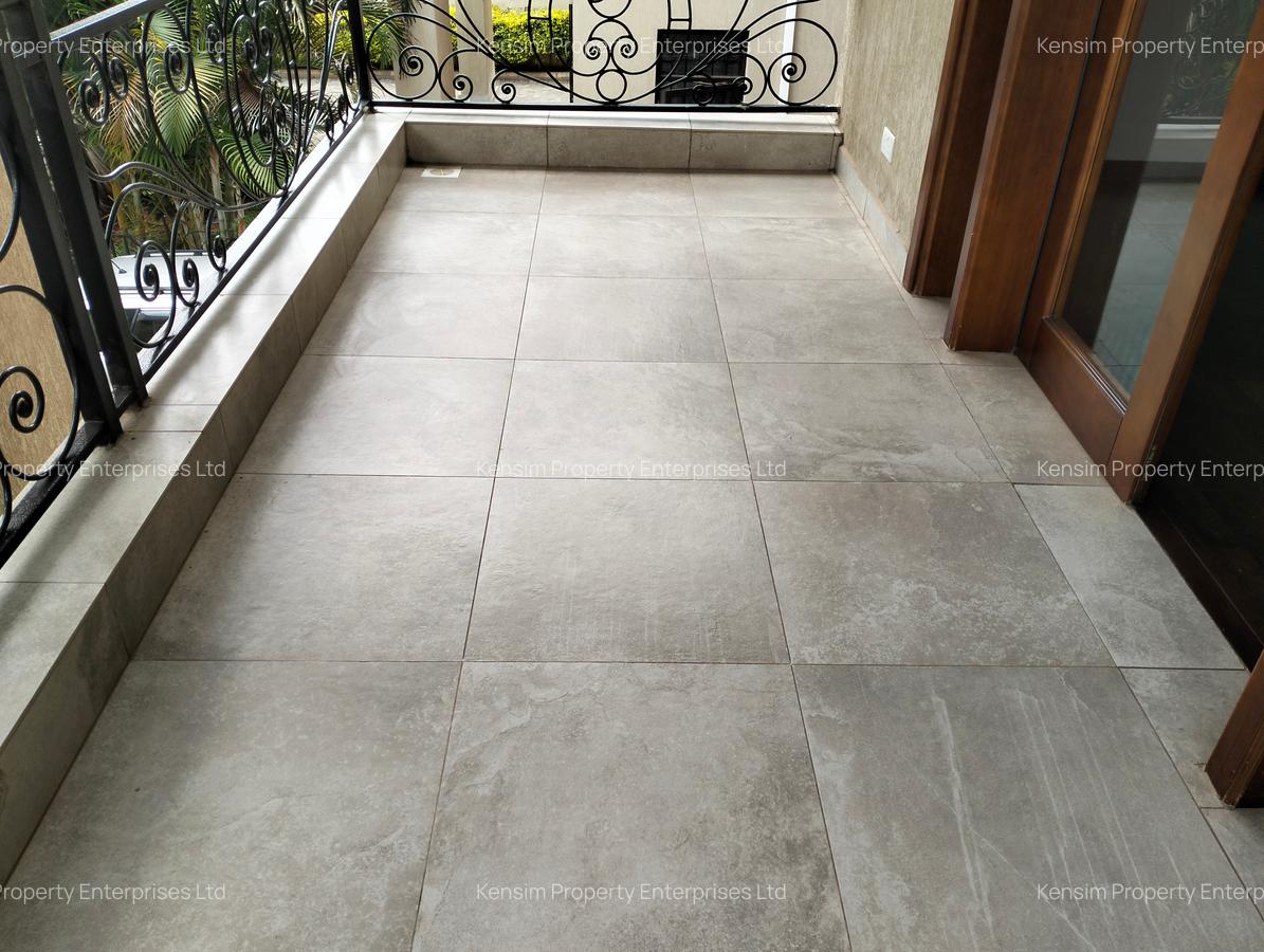 5 Bed Townhouse with En Suite in Lavington - 14