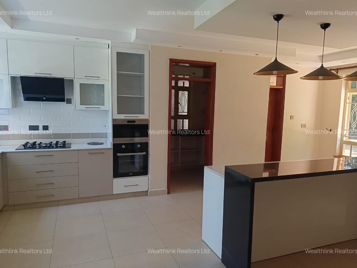 7 Bed House with En Suite at Nyari - 20